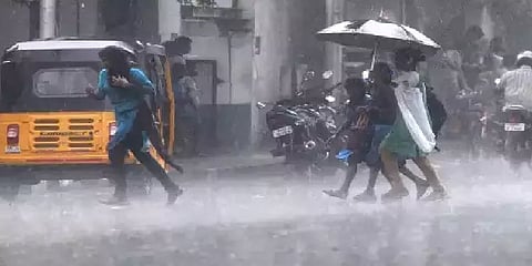 தமிழகத்தின் பல்வேறு இடங்களில் பரவலாக மழை..!