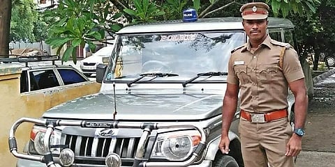 வழக்கறிஞரை துப்பாக்கி காட்டி மிரட்டிய தூத்துக்குடி எஸ்.ஐ. திண்டுக்கல்லுக்கு இடமாற்றம்!