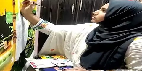 லண்டன் உணவகத்தை அலங்கரிக்கும் ஹைதராபாத் பள்ளி மாணவி வரைந்த ஓவியங்கள்.!