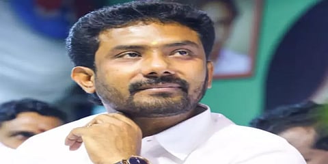 “ரவீந்திரநாத் புதிய உறுப்பினர்; அதனால் விவசாய மசோதாவை ஆதரித்தார்”: அதிமுக எம்.பி