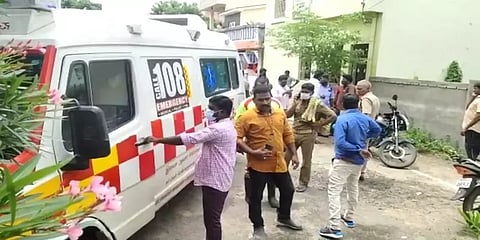 மனைவியை பிரிந்து மனஉளைச்சலில் இருந்த கணவன் எடுத்த விபரீத முடிவு... காஞ்சிபுரத்தில் சோகம்