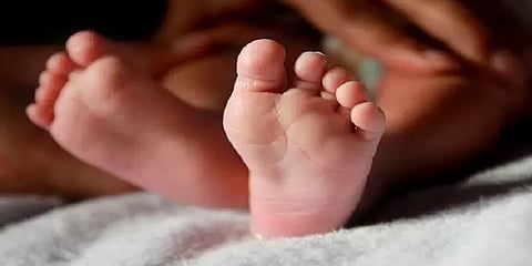 சென்னை: சுடுத்தண்ணீர் கொட்டி சிறுமி உயிரிழப்பு