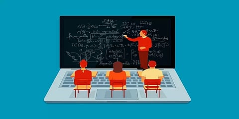 நவம்பர் 1 முதல் கல்லூரி முதலாம் ஆண்டு வகுப்புகள் தொடங்கும்-மத்திய கல்வித்துறை