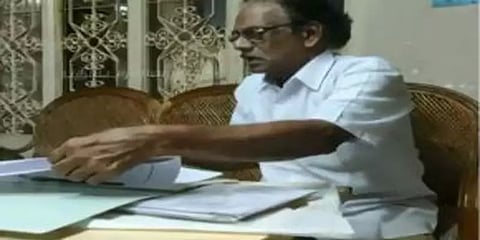 இந்தி தெரியாதா? லோன் இல்லை: வங்கி மேலாளர் பணியிடமாற்றம்