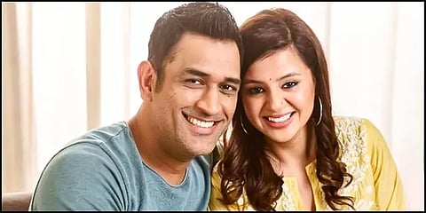 அவுட் சர்ச்சை : அம்பயரை சாடிய சாக்ஷி தோனி