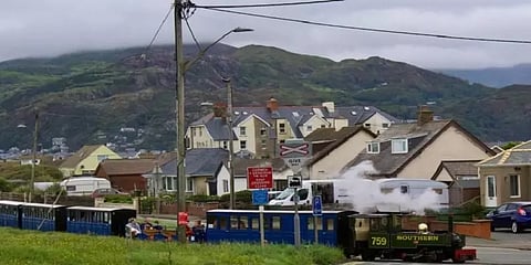 பருவநிலை அகதிகளாக மாறும் பிரிட்டிஷ் கடலோர மக்கள்: உயரும் கடல்மட்டம்... காலியாகும் வீடுகள்