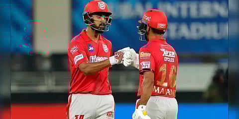 சிக்ஸர்கள் விளாசி கே.எல்.ராகுல் அதிரடி சதம் : பஞ்சாப் 206 ரன்கள் குவிப்பு