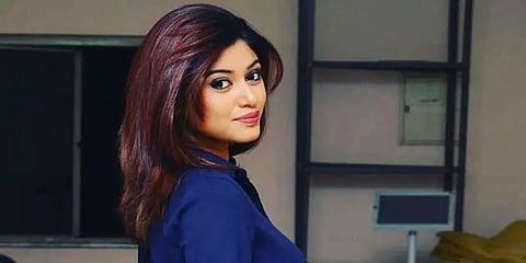 “இறந்த ரசிகையின் பெற்றோரையாவது பார்க்க ஆசை”- ஓவியா உருக்கம்