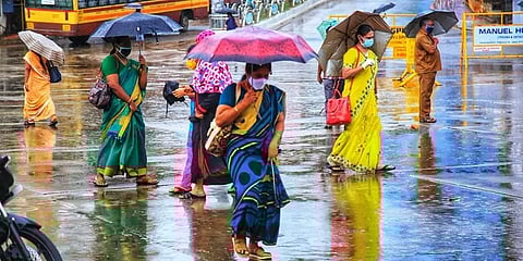 வளிமண்டல மேலடுக்கு சுழற்சி: 12 மாவட்டங்களில் மழைக்கு வாய்ப்பு.!