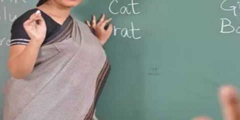 போலிச்சான்றிதழ் கொடுத்து அரசுப்பள்ளியில் 19 ஆண்டுகளாக பணிபுரிந்த ஆசிரியர்.!