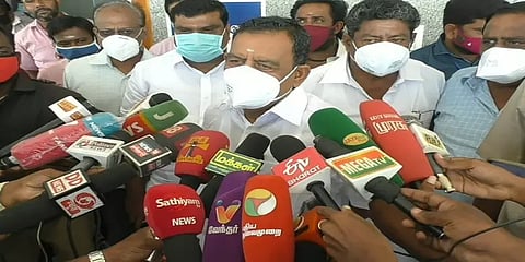 ’’அதிமுகவில் போரும் இல்லை, வாரும் இல்லை’’ - அமைச்சர் ஓ.எஸ்.மணியன்