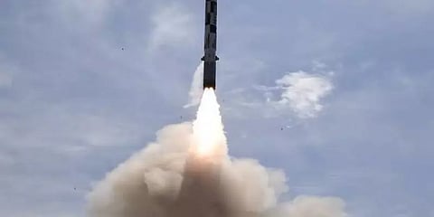 இந்தியாவின் பிரமோஸ் ஏவுகணை சோதனை வெற்றி