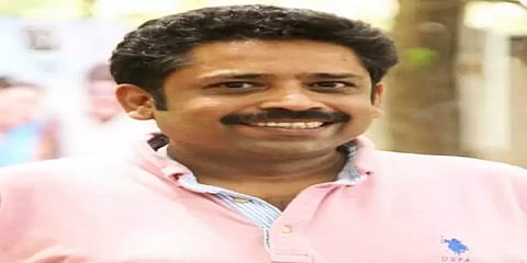 "இயக்குநர் பாரதிராஜாவை நேரில் பார்த்தேன்" - இயக்குநர் சீனு ராமசாமியின் தியேட்டர் அனுபவம்