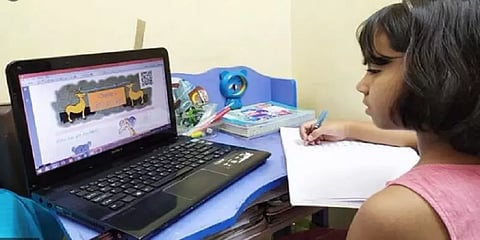 பள்ளிகள் திறப்பு: ஆன்லைன் கல்வி வளங்களைப் பயன்படுத்த சில டிப்ஸ்