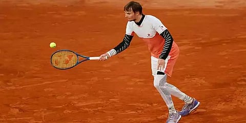 பிரெஞ்சு ஓபன் டென்னிஸில் அண்டர் ஆர்ம் சர்வீஸ் ஆடிய மெக்கன்சி !