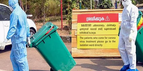 கேரளாவில் மீண்டும் அதிகரிக்கும் கொரோனா: 5 நபர்களுக்கு மேல் கூட்டம் கூடுவதற்கு தடை