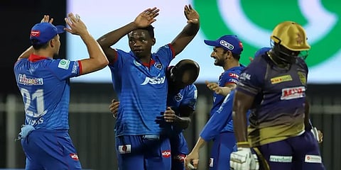 அதிரடி காட்டிய டெல்லி: போராடி தோற்ற கொல்கத்தா அணி