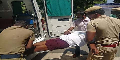 கடனை திரும்பக் கேட்டு வற்புறுத்திய பைனான்ஸ் நிறுவனம்... தற்கொலை செய்துகொண்ட நபர்