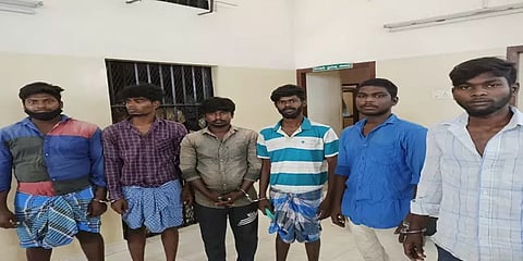 வேலூரில் பட்டப் பகலில் அடுத்தடுத்து நடந்த இரண்டு கொலைகள்... அச்சத்தில் மக்கள்...!