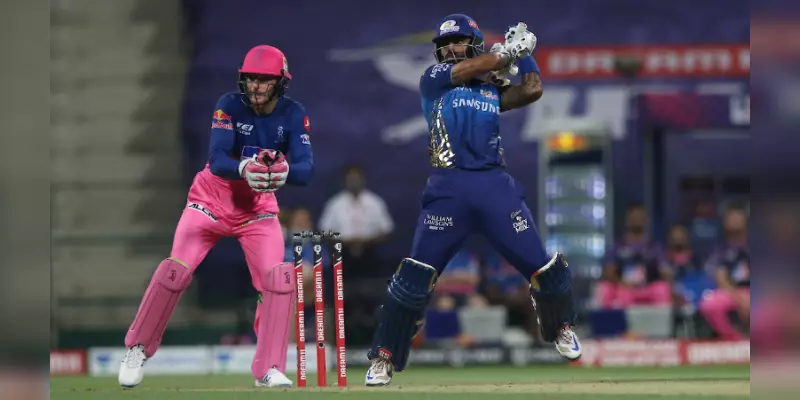 சூர்யகுமார் அதிரடி அரை சதம் : 193 ரன்கள் குவித்த மும்பை