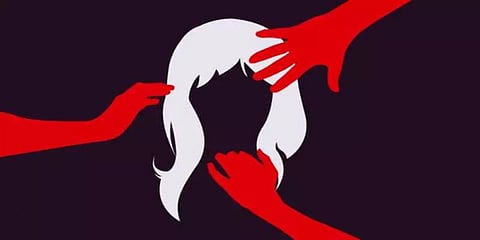 இரண்டு வயது சிறுமியை வன்கொடுமை செய்ய முயன்ற இருவர் தப்பியோட்டம்: போலீஸ் விசாரணை