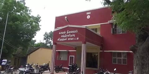 100-க்கும் மேற்பட்ட உயிர்களை பலி கொண்ட தெப்பக் குளத்தில் நீச்சல் பழகிய மாணவன் உயிரிழப்பு