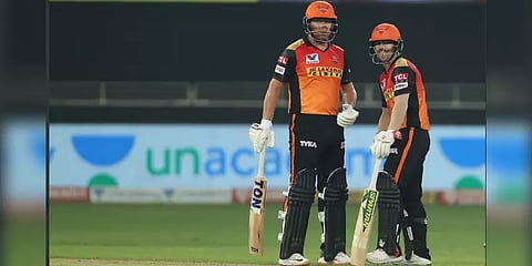 பேரிஸ்டோவ், வார்னர் அதிரடி : 201 ரன்கள் குவித்த ஹைதராபாத்