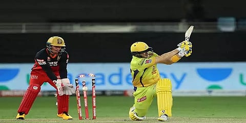 CSK VS RCB : பெங்களூருவிடம் கிளீன் போல்டானது சென்னை