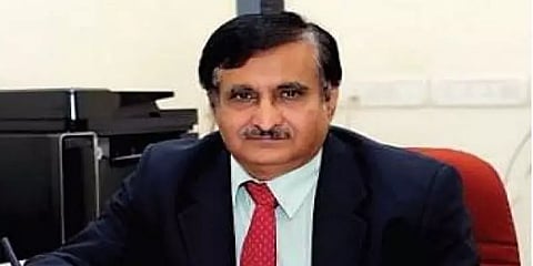 தமிழக அரசுடன் ஒன்றிணைந்துதான் பணியாற்றுகிறோம்; எந்த பனிப்போரும் இல்லை: சூரப்பா