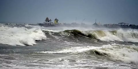 கரையை கடந்தது காற்றழுத்த தாழ்வு மண்டலம்