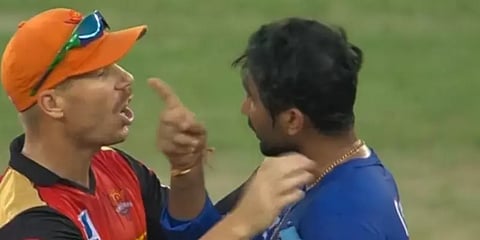 களத்தில் கலீல் அகமதுவுடன் மோதல்.. திவாட்டியா விளக்கம்..