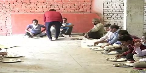 உண்டி கொடுத்தோர் உயிர்கொடுத்தோரே: டெல்லியில் ஒரு ரூபாய்க்கு மதிய சாப்பாடு