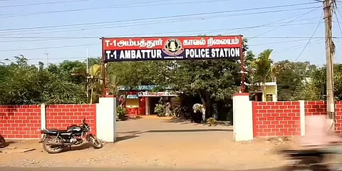 ஆவடி: போதையில் இருசக்கர வாகனங்களுக்கு தீவைத்து எரிப்பு - ரவுடி கும்பல் அட்டூழியம்