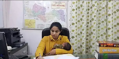 3 வார கைக்குழந்தையுடன் பணிக்கு வந்த பெண் அதிகாரி பணிமாற்றம்.!