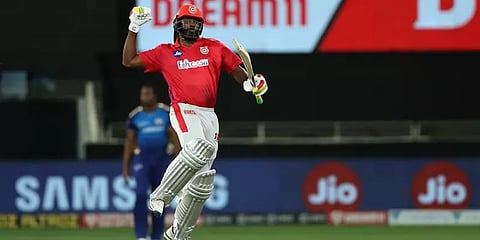 ஒரே நாளில் 3 சூப்பர் ஓவர்கள்: ரசிகர்களுக்கு விருந்தளித்த ஐபிஎல் போட்டிகள்.!