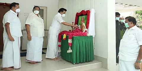 தமிழகத்தில் அரசியல் பண்பாடு தழைக்கிறதா?: என்ன சொல்கிறார்கள் அரசியல் விமர்சகர்கள்