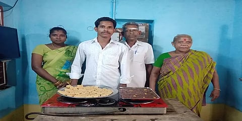 பனங்கிழங்கில் இருந்து வகைவகையான இனிப்புகள்.. அசத்தும் ஆசிரியர்.!