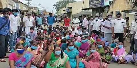 " 7 வருஷம் நிம்மதியாக இருந்தோம்.. ஆனால்”- போராட்டத்தில் இறங்கிய பெண்கள்