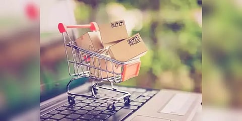 பண்டிகை காலம் : இந்தியாவில் 4.5 நாட்களில் ரூ.22,000 கோடி ஆன்லைன் வர்த்தகம்!