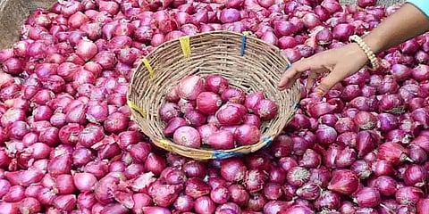 பதுக்கிவைக்கப்பட்டதாலேயே வெங்காய விலை உயர்வு - மு.க.ஸ்டாலின்