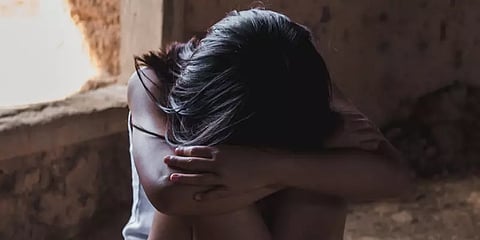 உ.பி.: 4 வயது சிறுமி பாலியல் வன்கொடுமை.. இரு சிறுவர்கள் கைது..