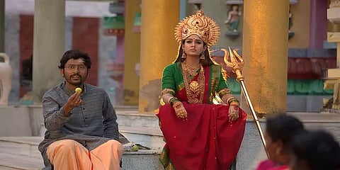 மூக்குத்தி அம்மன் ட்ரெய்லர் வெளியீடு எப்போது? - விவரம் உள்ளே!