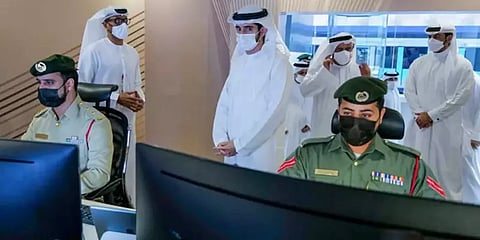 குற்றவாளிகளுக்கு செக்.. துபாய் பொதுப் போக்குவரத்தில் முக அங்கீகார தொழில்நுட்பம் அறிமுகம்.!