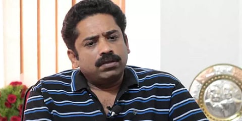 “என் உயிருக்கு ஆபத்து இருப்பதாக உணர்கிறேன்” சீனு ராமசாமி திடீர் ட்வீட்