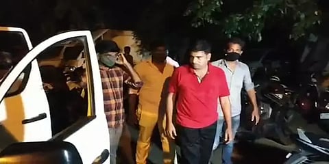 நிதிநிறுவனம் நடத்தி 1,00,00,000ரூபாய் வரை மோசடி ! சிக்கிய ஆசாமி