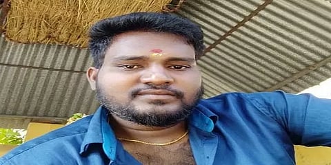 ஆன்லைனில் ரம்மி விளையாடி மன அழுத்தம் - மரணத்தில் முடிந்ததால் சோகம்