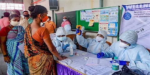 ”கொரோனாத் தொற்றை குணமாக்குவதில் சாதனை படைக்கும் இந்தியா ” - விவரம் உள்ளே