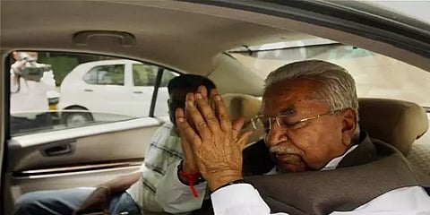 குஜராத்தின் முன்னாள் முதல்வர்..6 முறை எம்.எல்.ஏ - கேஷுபாய் படேல் காலமானார் .!