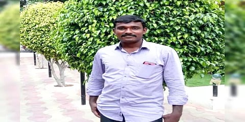 போதையில் நண்பர்களுக்குள் தகராறு... மது பாட்டிலால் இளைஞர் குத்திக் கொலை