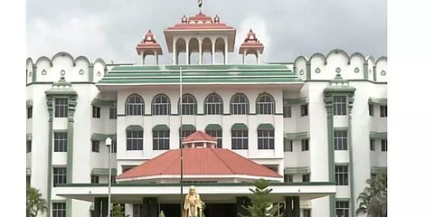 7.5% ஒதுக்கீட்டில் ஆளுநர் மனசாட்சிப்படி முடிவெடுக்க வேண்டும் - நீதிபதிகள்